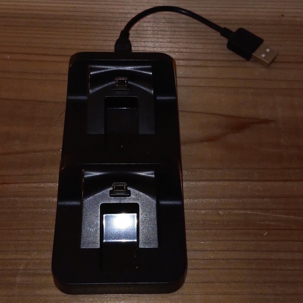 PS4 Dual Controller Charger
